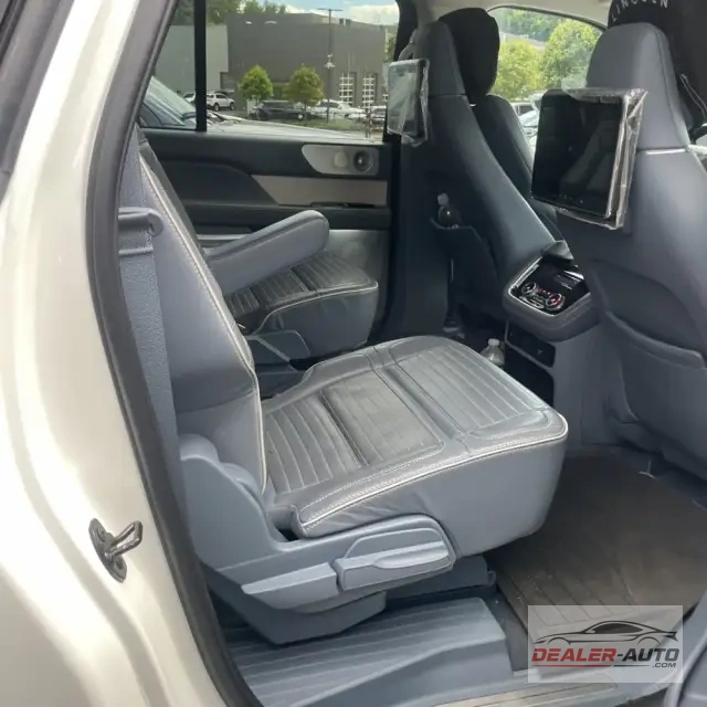 2021 Lincoln Navigator L Black Label