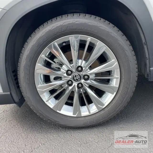 2024 Toyota Grand Highlander Platinum