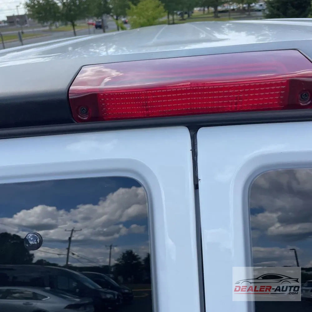 2025 Chevrolet Express LS 3500