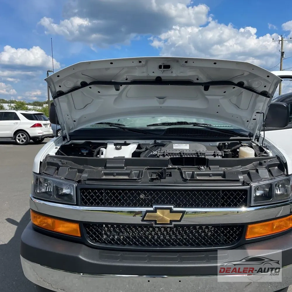 2025 Chevrolet Express LS 3500