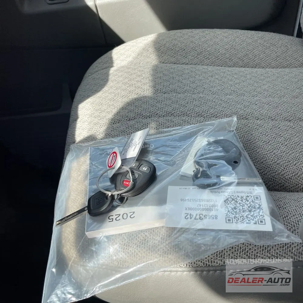 2025 Chevrolet Express LS 3500