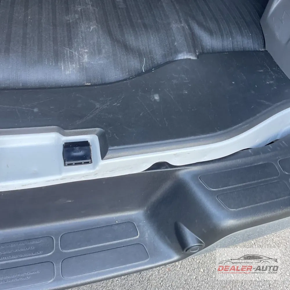 2025 Chevrolet Express LS 3500