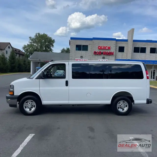 2025 Chevrolet Express LS 3500