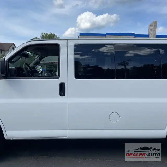 2025 Chevrolet Express LS 3500